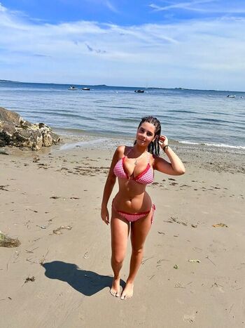 Lunaosantos leaked private photo uncensored HD quality