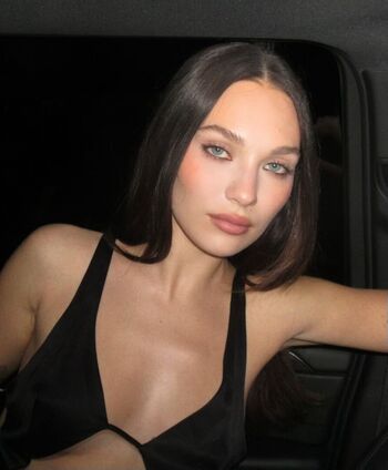 Maddie ziegler  page leaked private photo uncensored HD quality