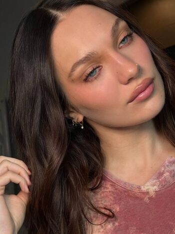 Maddie ziegler  page leaked private photo uncensored HD quality