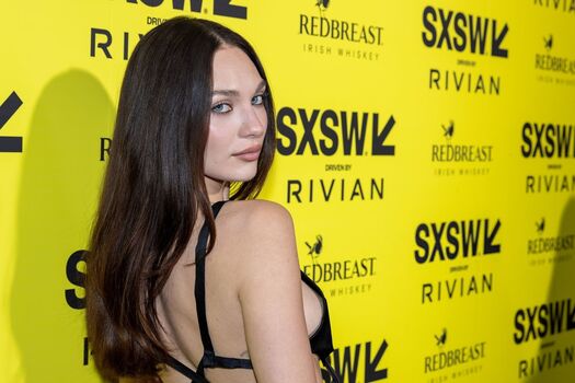Maddie ziegler  page leaked private photo uncensored HD quality