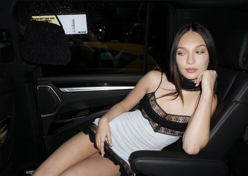Maddie ziegler  page leaked private photo uncensored HD quality