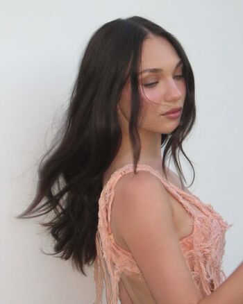Maddie ziegler  page leaked private photo uncensored HD quality