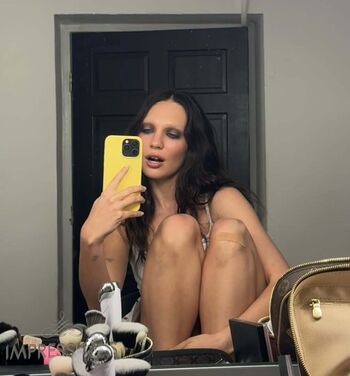 Maddie ziegler  page leaked private photo uncensored HD quality
