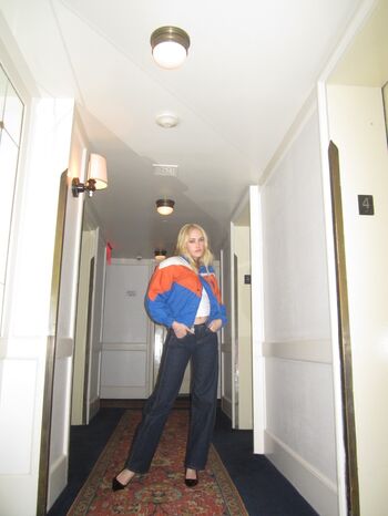 Maika monroe page leaked private photo uncensored HD quality