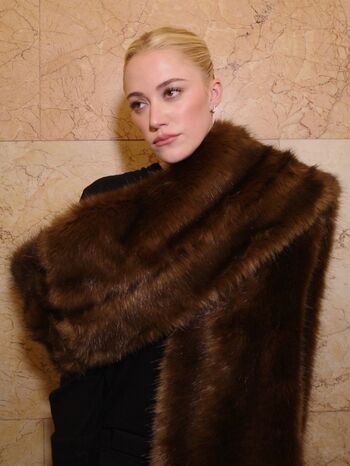 Maika monroe page leaked private photo uncensored HD quality