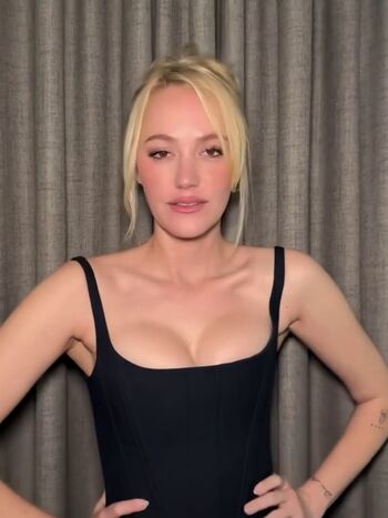 Maika monroe page leaked private photo uncensored HD quality