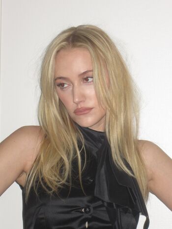 Maika monroe page leaked private photo uncensored HD quality