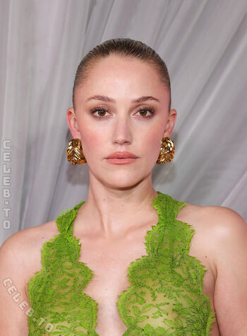 Maika monroe page leaked private photo uncensored HD quality