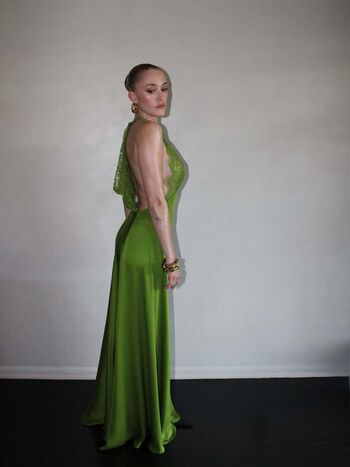 Maika monroe page leaked private photo uncensored HD quality