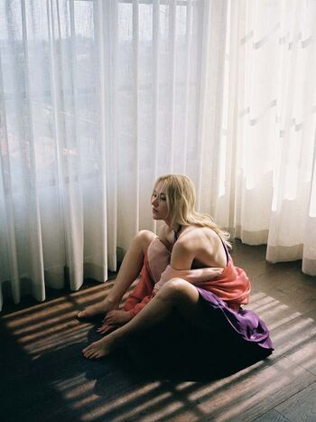 Maika monroe page leaked private photo uncensored HD quality