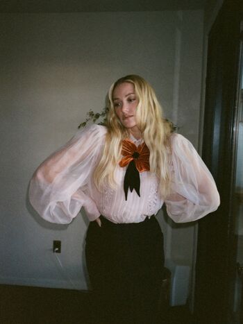 Maika monroe page leaked private photo uncensored HD quality