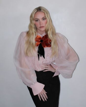 Maika monroe page leaked private photo uncensored HD quality