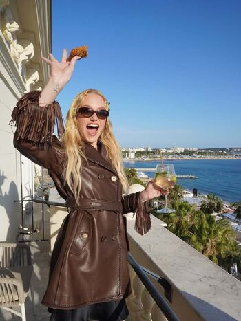 Maika monroe leaked private photo uncensored HD quality