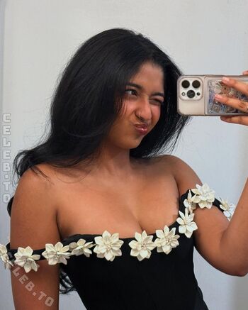 Maitreyi ramakrishnan page leaked private photo uncensored HD quality