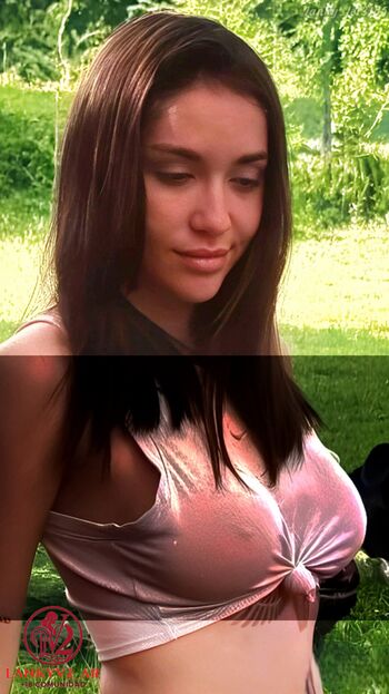 Maria becerra page leaked private photo uncensored HD quality