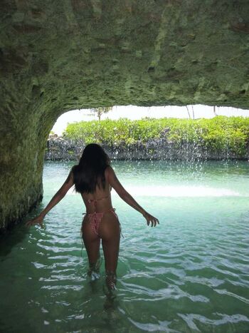 Maria becerra page leaked private photo uncensored HD quality