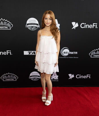 Mckenna grace  page leaked private photo uncensored HD quality