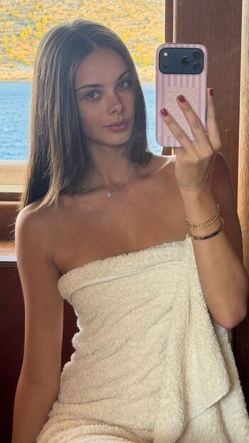 Meika woollard leaked private photo uncensored HD quality
