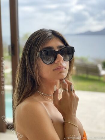 Mia khalifa  page leaked private photo uncensored HD quality