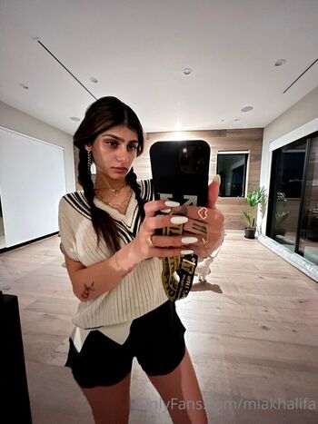 Mia khalifa  page leaked private photo uncensored HD quality