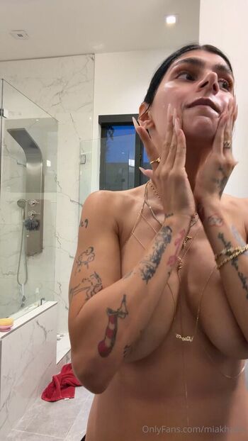Mia khalifa  page leaked private photo uncensored HD quality