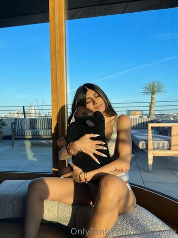Mia khalifa  page leaked private photo uncensored HD quality