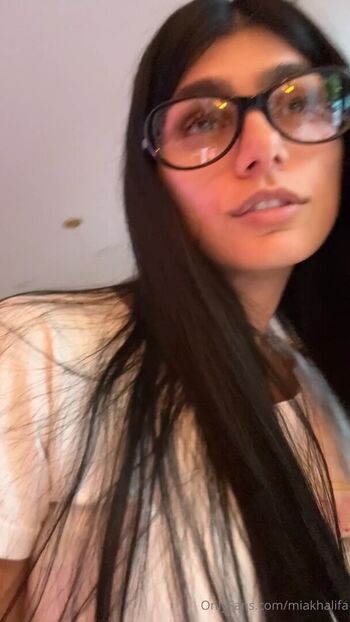 Mia khalifa  page leaked private photo uncensored HD quality