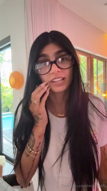 Mia khalifa  page leaked private photo uncensored HD quality