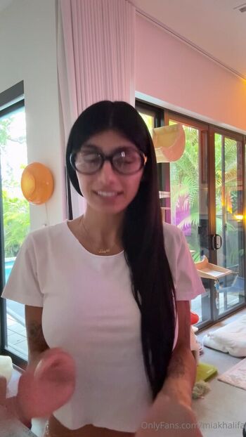 Mia khalifa  page leaked private photo uncensored HD quality