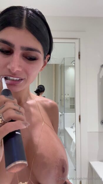 Mia khalifa  page leaked private photo uncensored HD quality