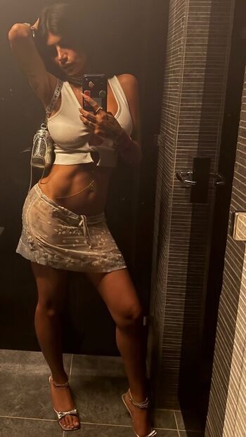 Mia khalifa  page leaked private photo uncensored HD quality