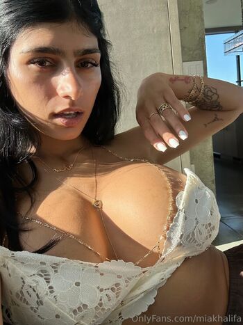 Mia khalifa  page leaked private photo uncensored HD quality