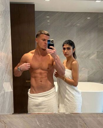 Mia khalifa  page leaked private photo uncensored HD quality