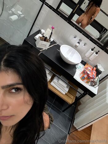 Mia khalifa  page leaked private photo uncensored HD quality