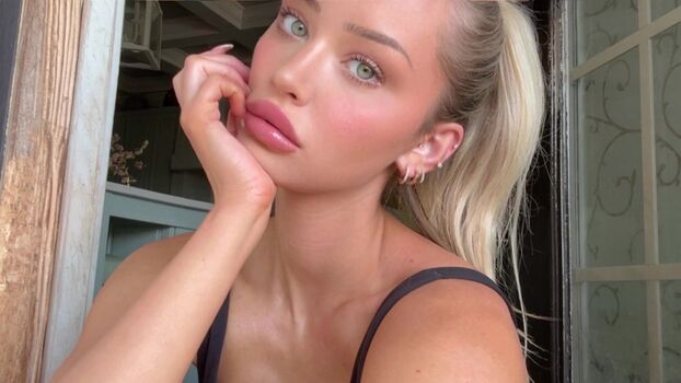 Mikayladvip  page leaked private photo uncensored HD quality