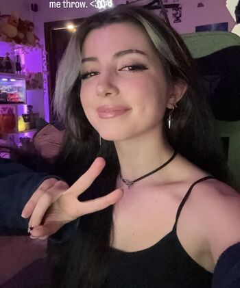 Mikiexe page leaked private photo uncensored HD quality