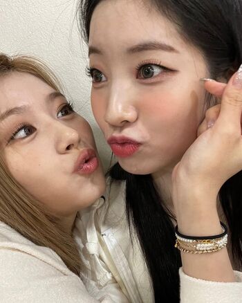 Minatozaki sana page leaked private photo uncensored HD quality