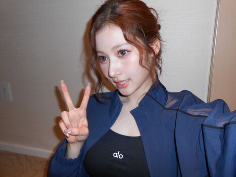 Minatozaki sana page leaked private photo uncensored HD quality