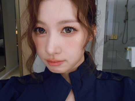 Minatozaki sana page leaked private photo uncensored HD quality