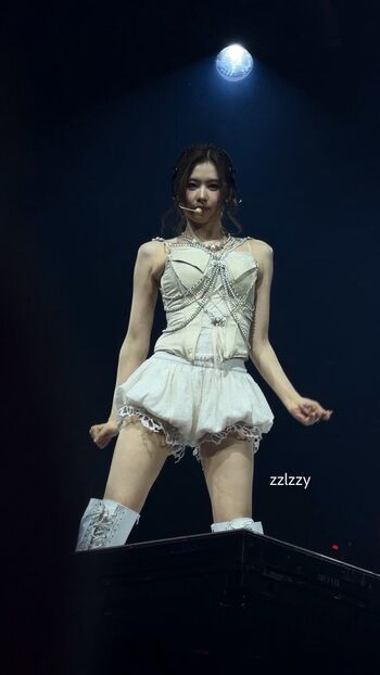Minatozaki sana page leaked private photo uncensored HD quality