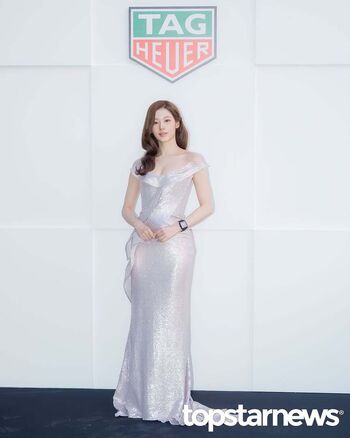Minatozaki sana leaked private photo uncensored HD quality