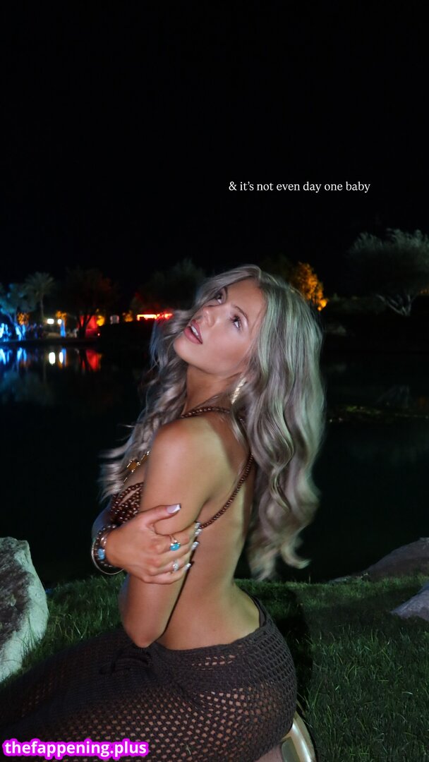 Sweetie fox leaked private photo uncensored HD quality