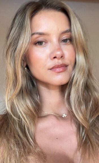 Nicola cavanis page leaked private photo uncensored HD quality
