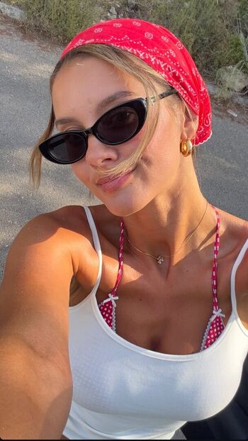 Nicola cavanis page leaked private photo uncensored HD quality