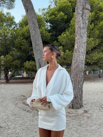 Nicola cavanis page leaked private photo uncensored HD quality