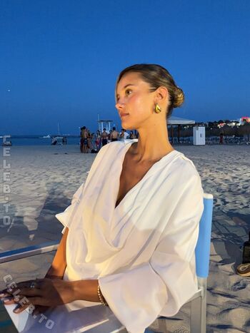 Nicola cavanis page leaked private photo uncensored HD quality