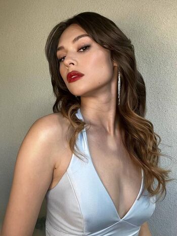 Nicole maines leaked private photo uncensored HD quality