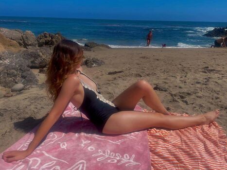 Nicole maines leaked private photo uncensored HD quality