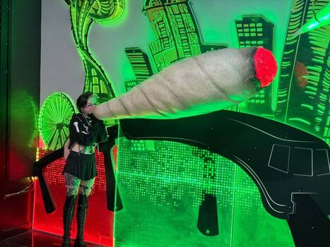 Noteasybeinwheezy  page leaked private photo uncensored HD quality