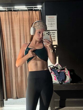 Notemilyb page leaked private photo uncensored HD quality